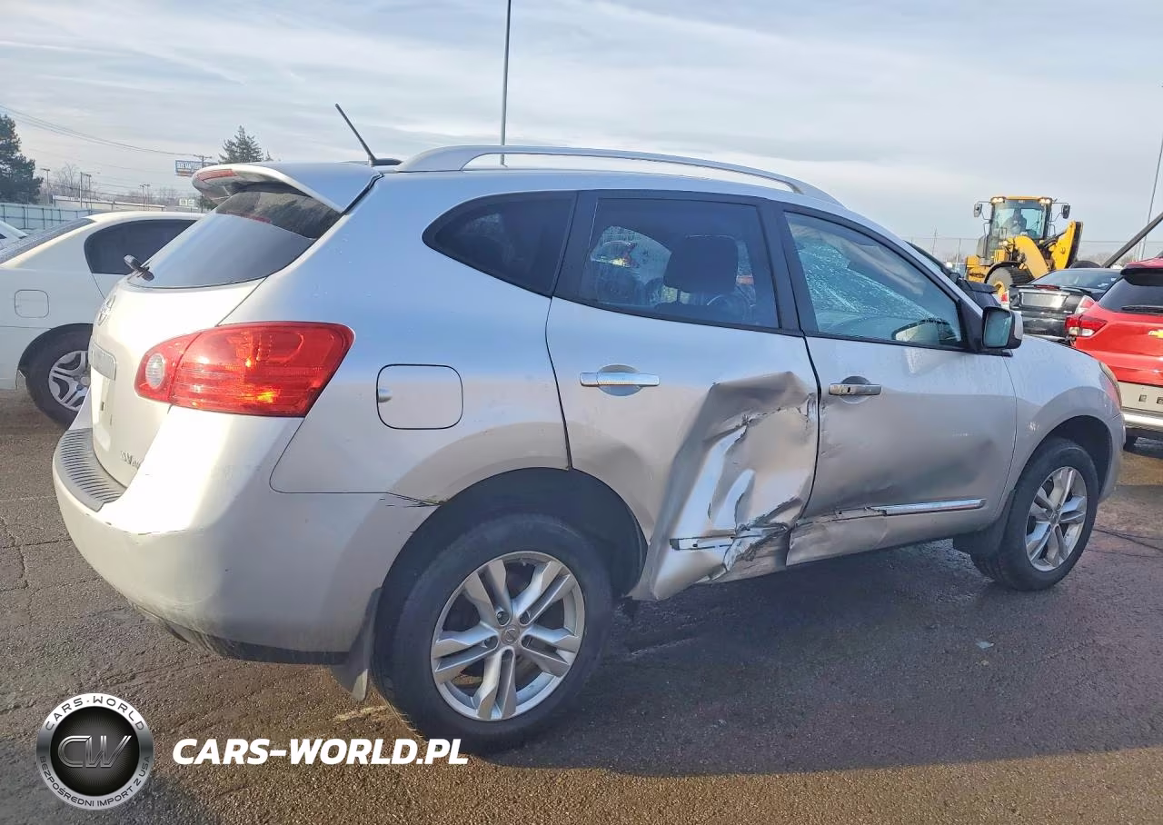 2013 Nissan Rogue S VIN:JN8AS5MV1DW654384 - 3
