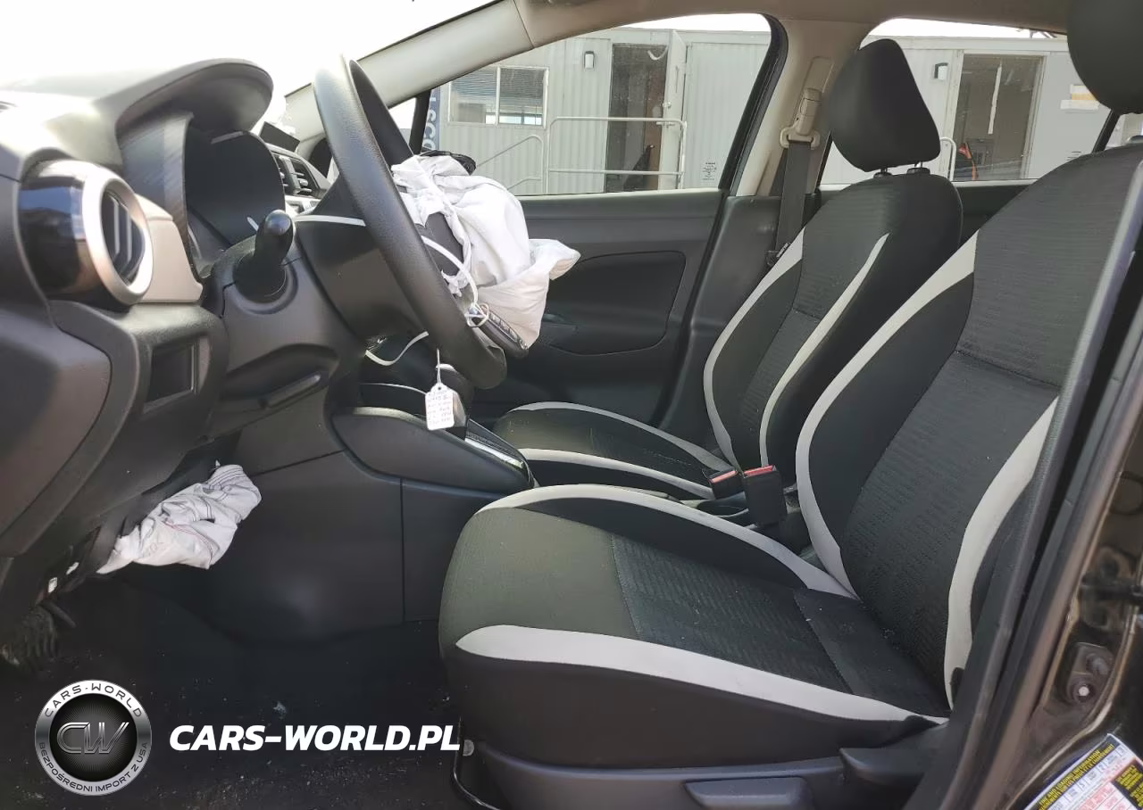2021 Nissan Versa Sv VIN:3N1CN8EVXML875812 - 7