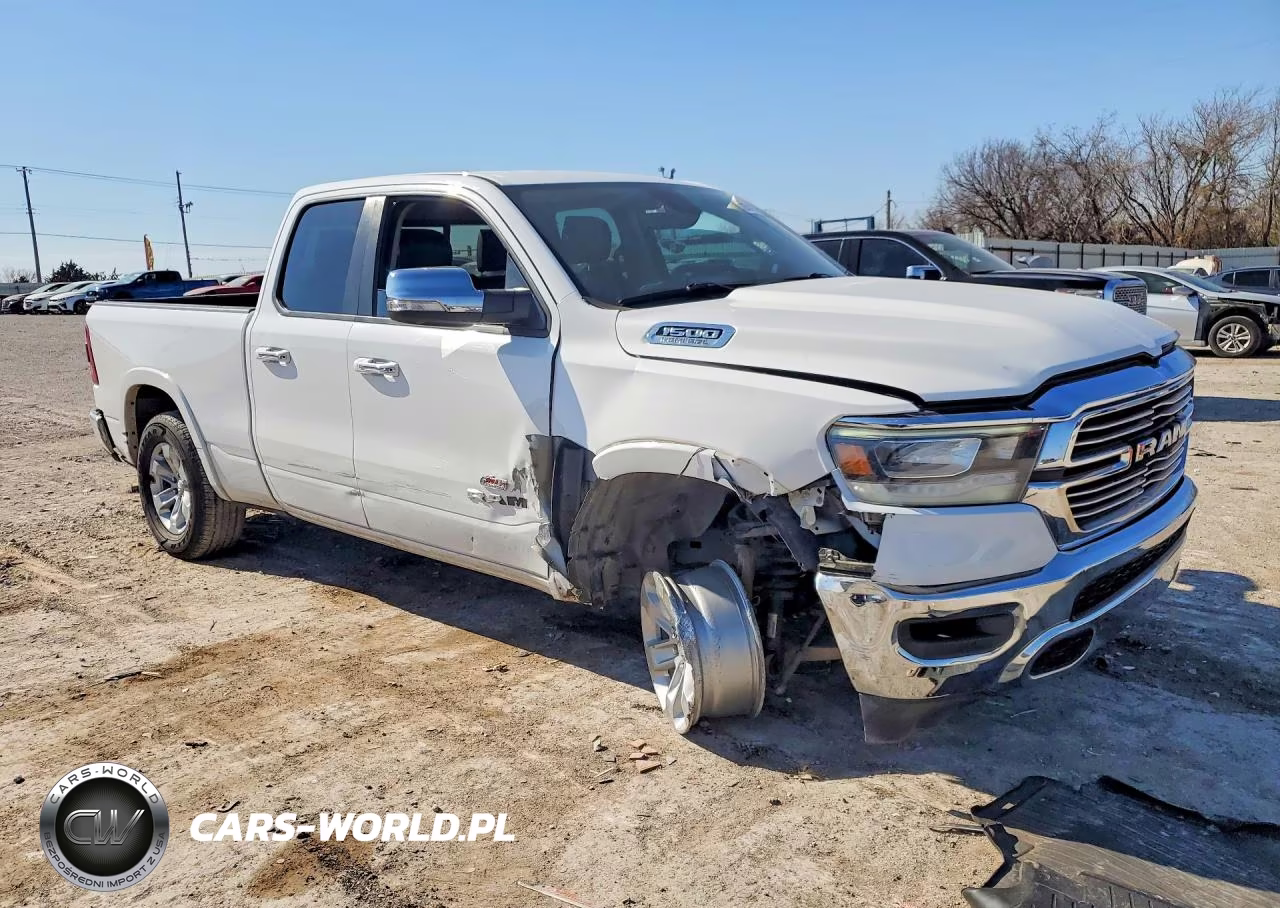 2020 Ram 1500 Laramie VIN:1C6SRFDT6LN307337 - 4