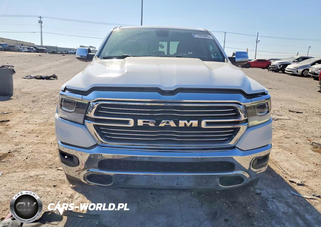 2020 Ram 1500 Laramie VIN:1C6SRFDT6LN307337 - 5