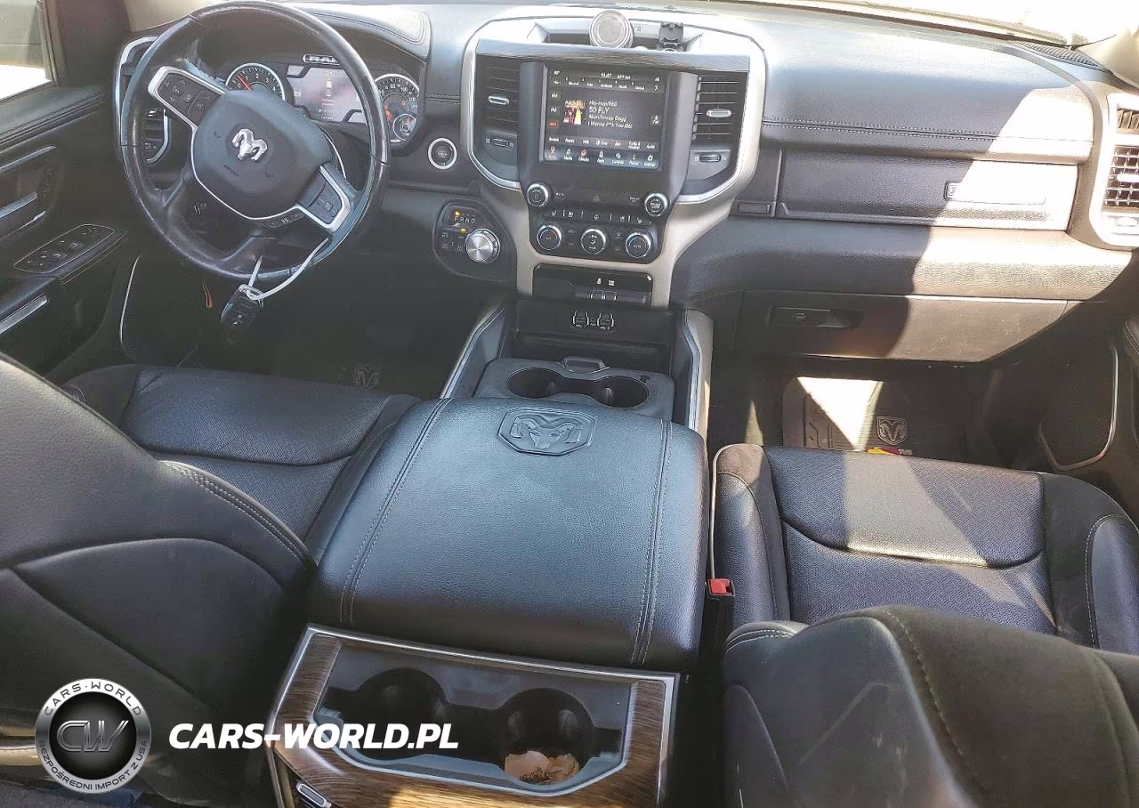 2020 Ram 1500 Laramie VIN:1C6SRFDT6LN307337 - 8