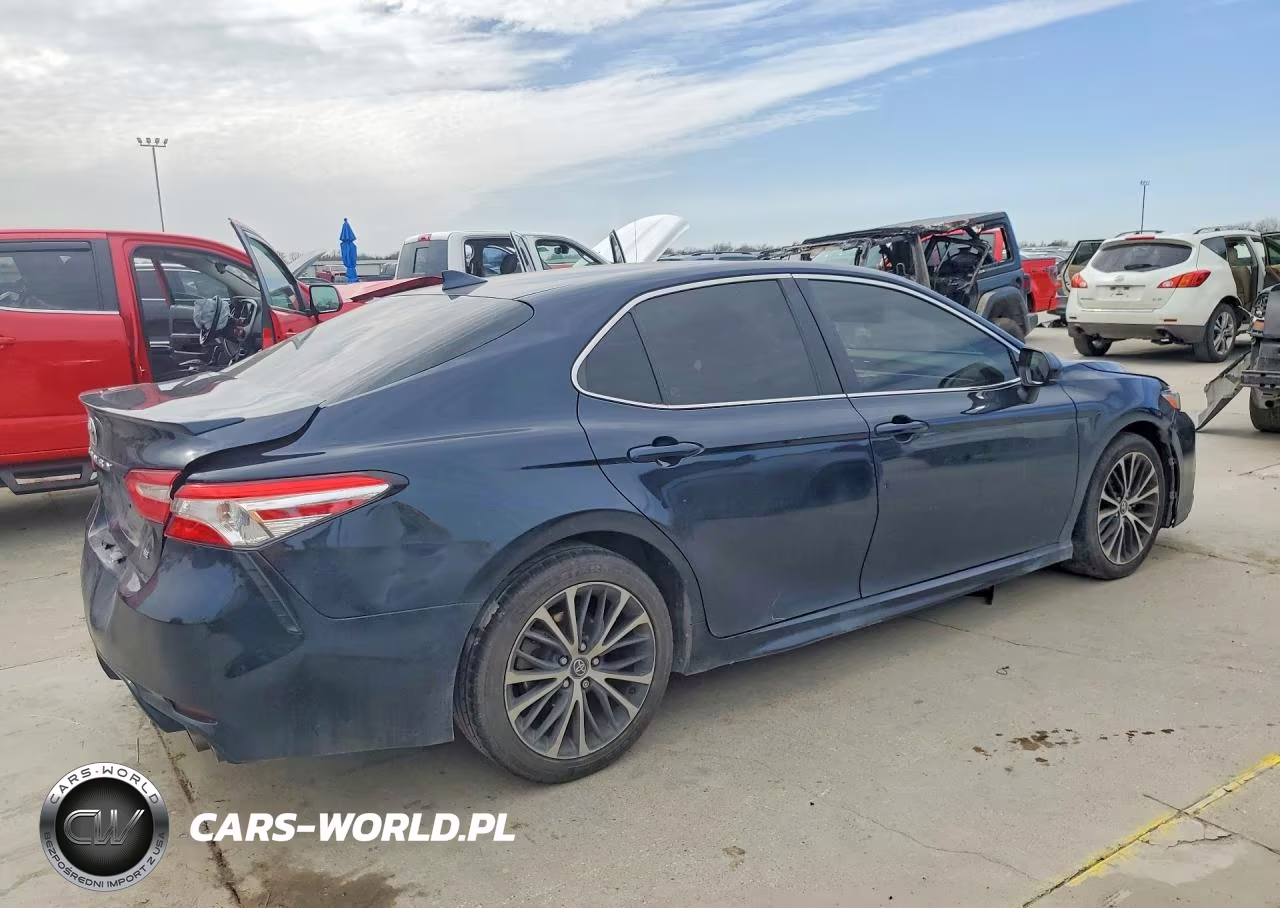 2020 Toyota Camry Se VIN:4T1G11AK4LU899505 - 3