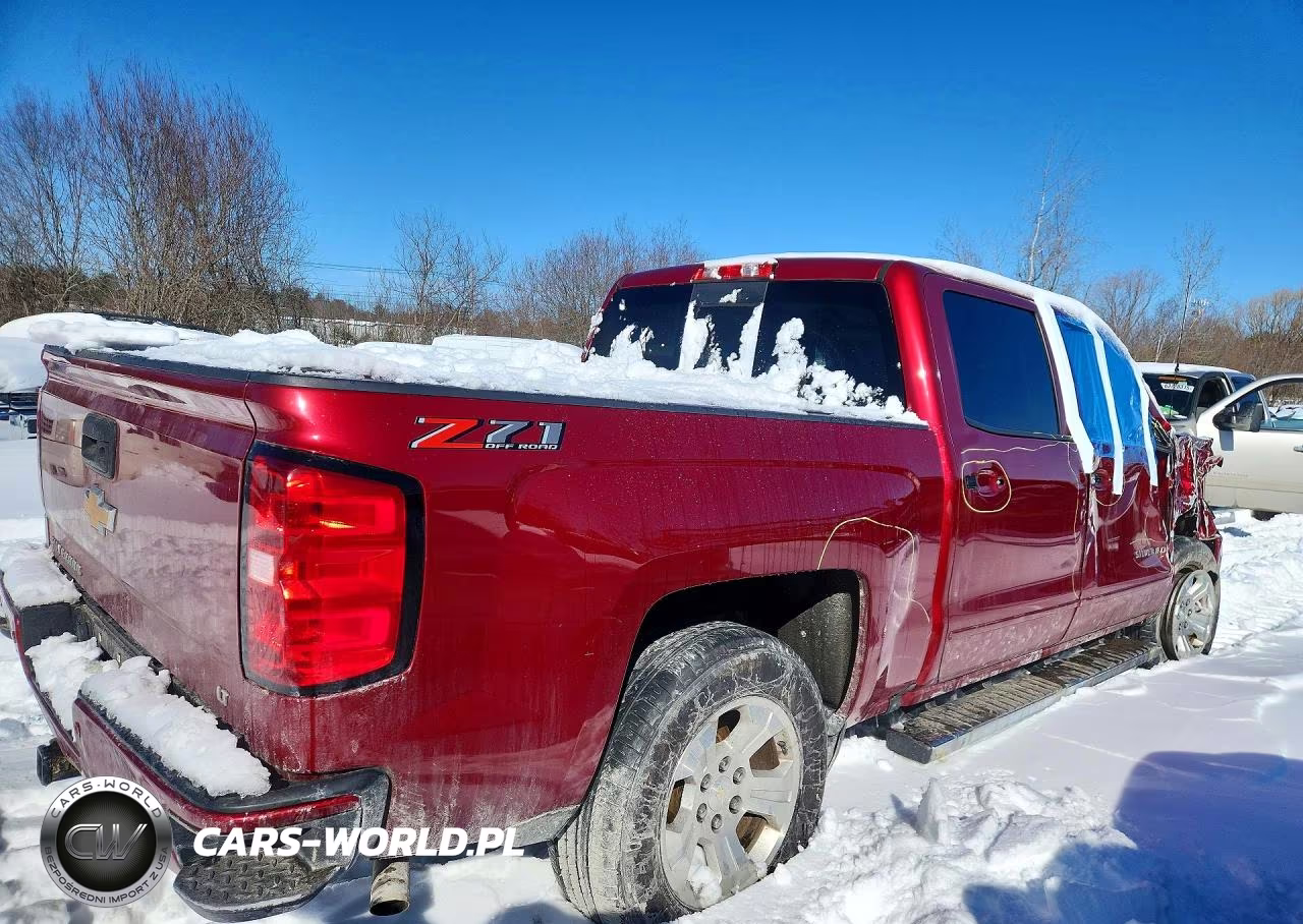 2018 Chevrolet Silverado K1500 Lt VIN:3GCUKREH7JG346137 - 3