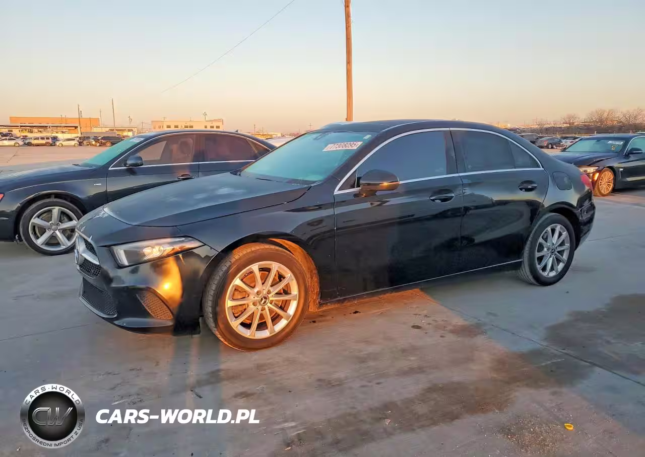 2019 Mercedes-Benz A 220