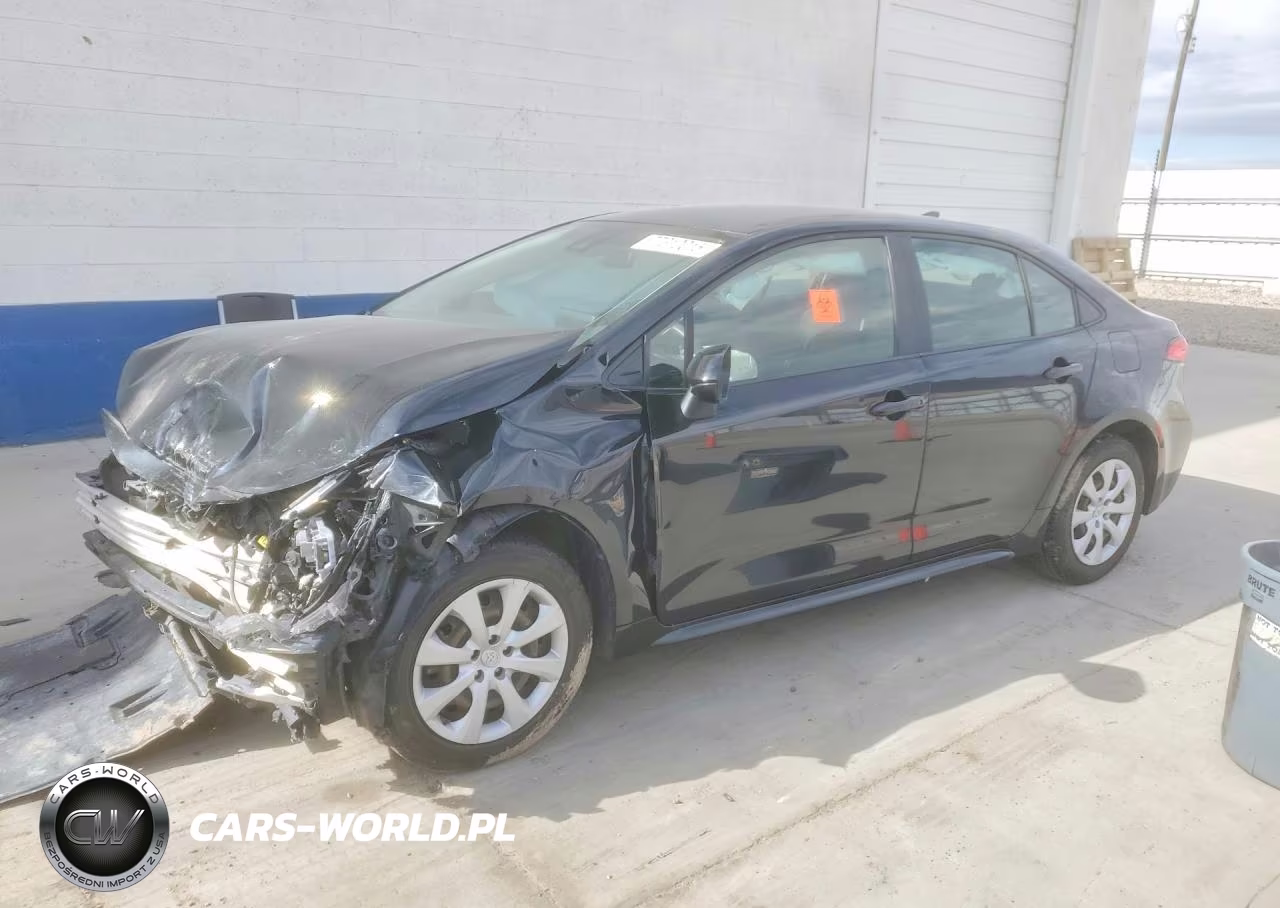 2022 Toyota Corolla Le – zdjęcie 1 z 13