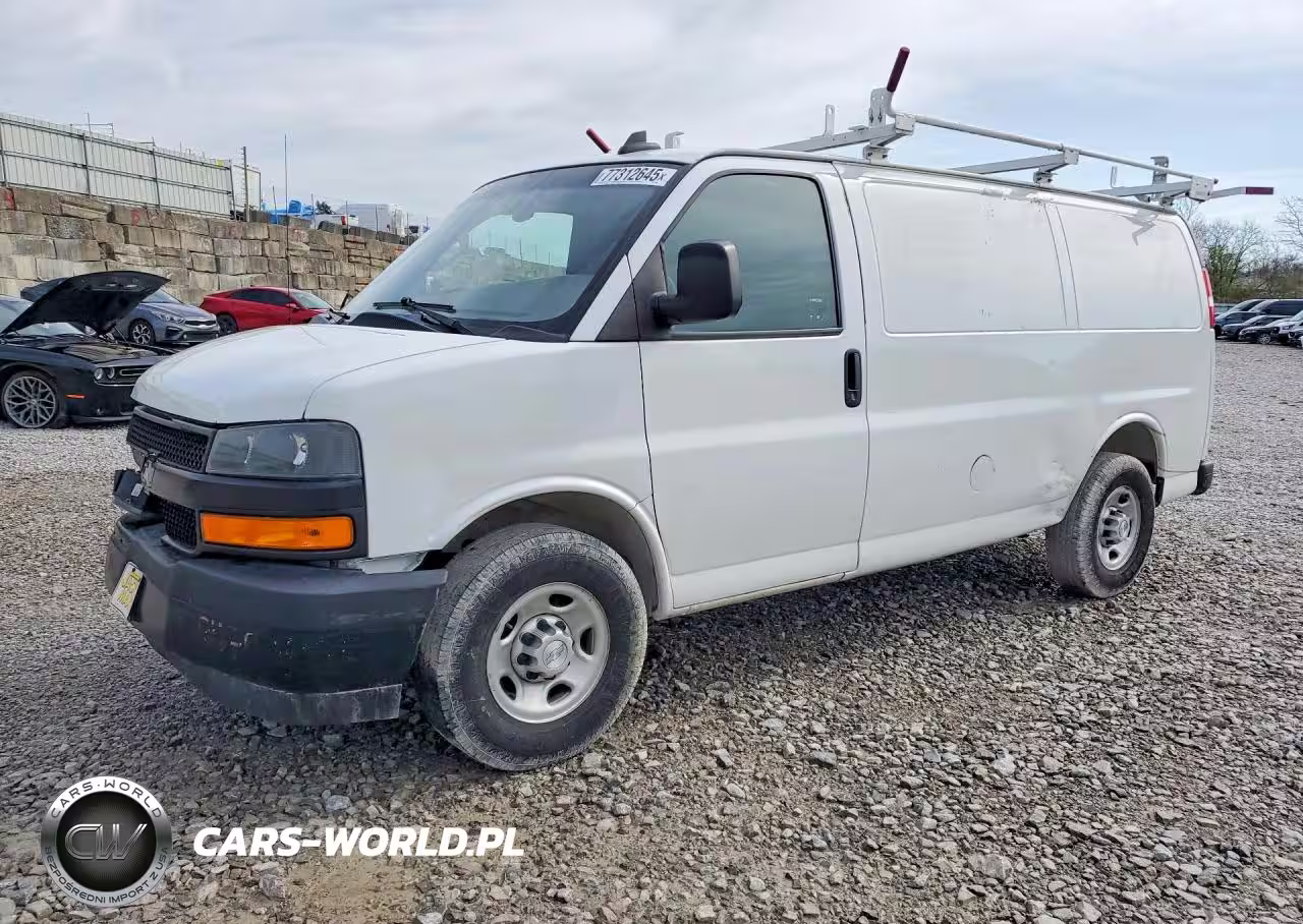 2019 Chev Express Cutaw