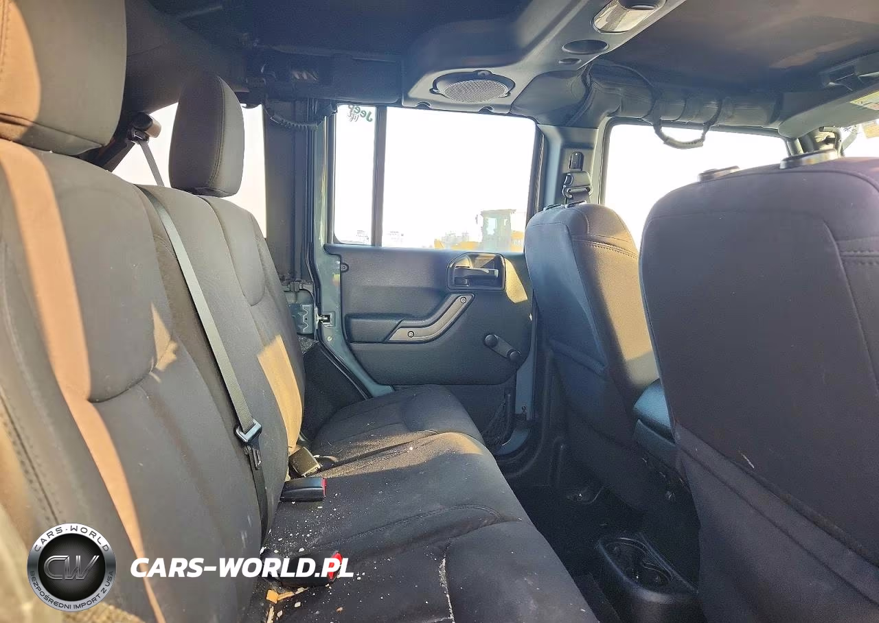 2014 Jeep Wrangler Unlimited Sport VIN:1C4BJWDG1EL107600 - 10