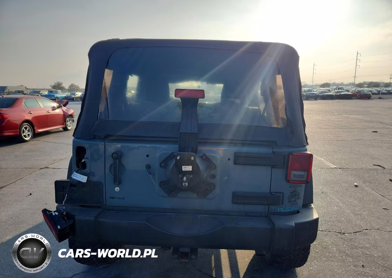 2014 Jeep Wrangler Unlimited Sport VIN:1C4BJWDG1EL107600 - 6