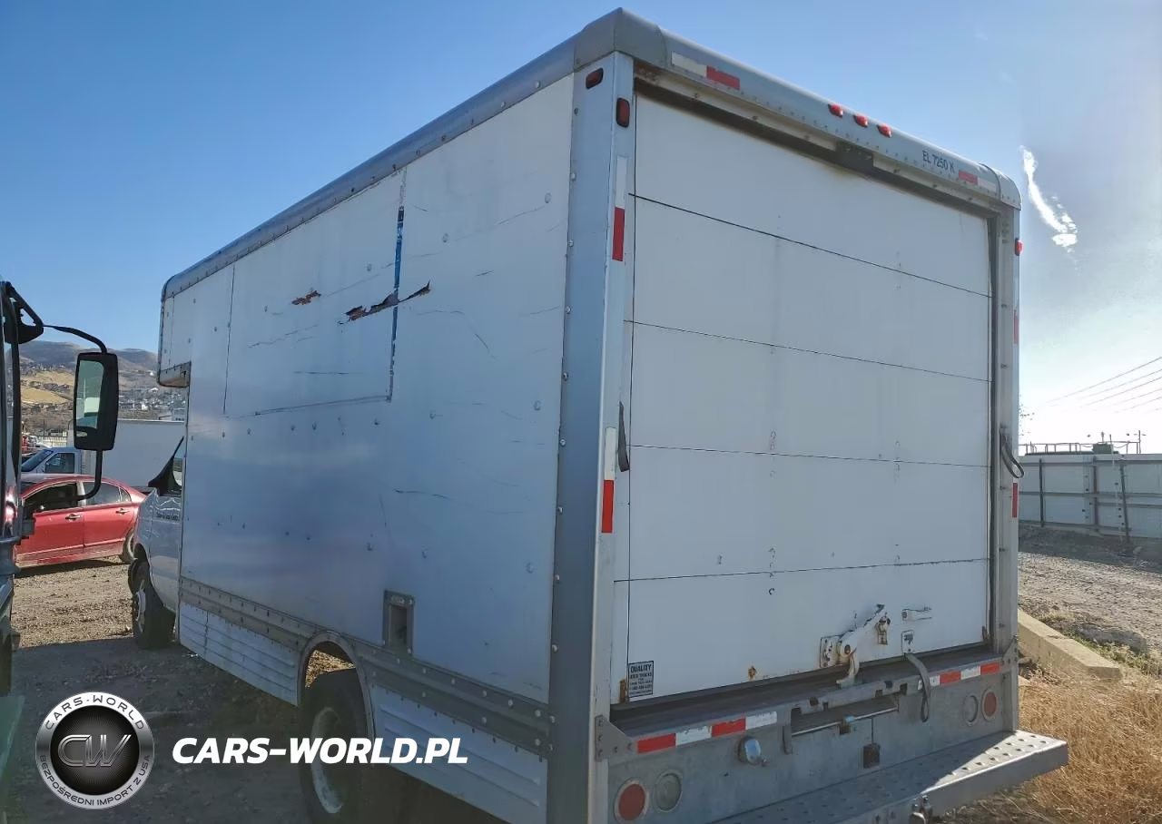 2006 Ford Econoline E450 Super Duty Cutaway Van VIN:1FDXE45S86HA86746 - 2