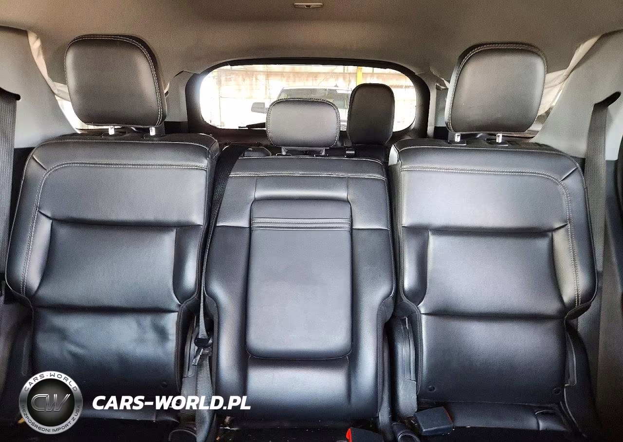 2022 Ford Explorer Xlt VIN:1FMSK8DH8NGA77467 - 10