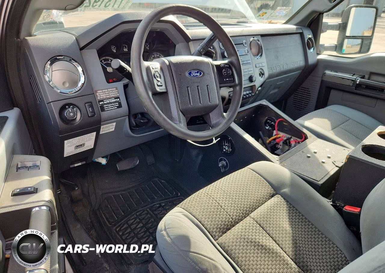 2016 Ford F550 Super Duty VIN:1FDUF5GT9GEB80228 - 8