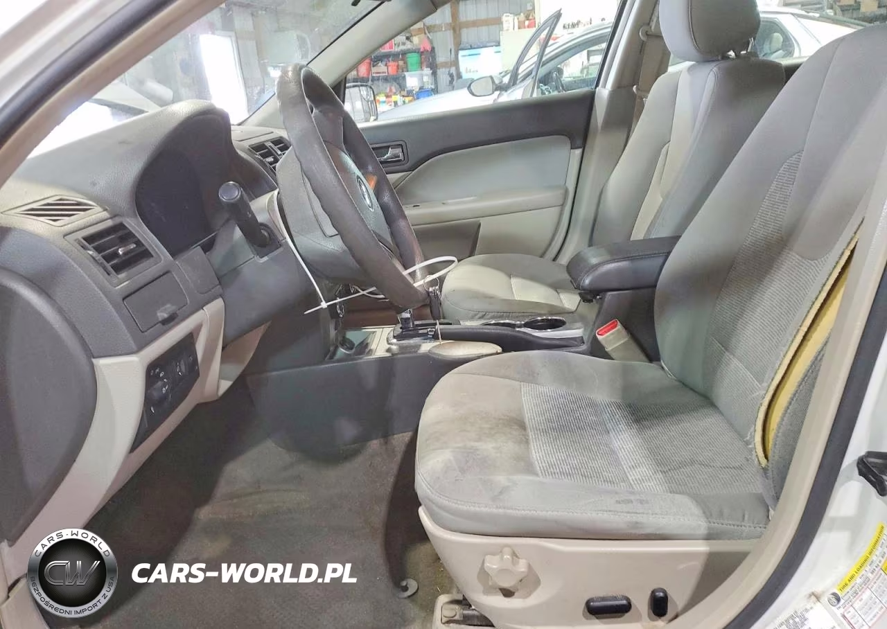 2012 Ford Fusion Se VIN:3FAHP0HG7CR440887 - 7