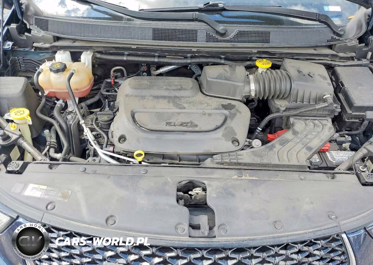 2021 Chrysler Pacifica Touring VIN:2C4RC1FG9MR598741 - 12