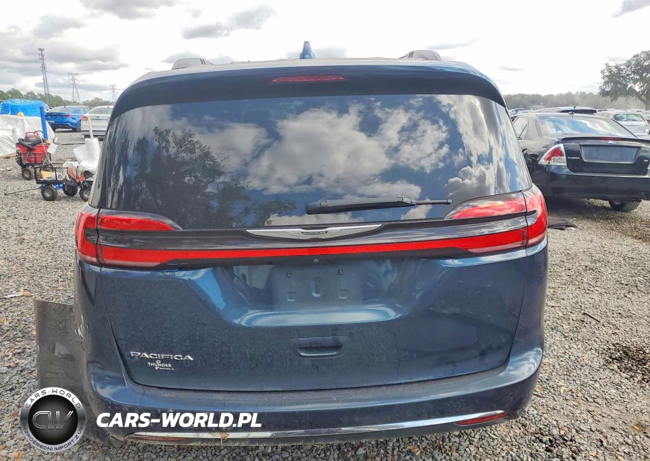 2021 Chrysler Pacifica Touring VIN:2C4RC1FG9MR598741 - 6