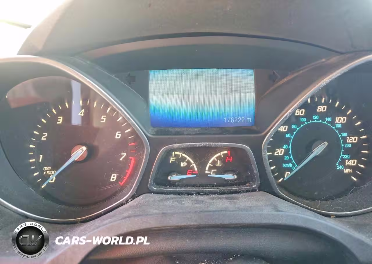 2016 Ford Escape Se VIN:1FMCU9G92GUC13931 - 9