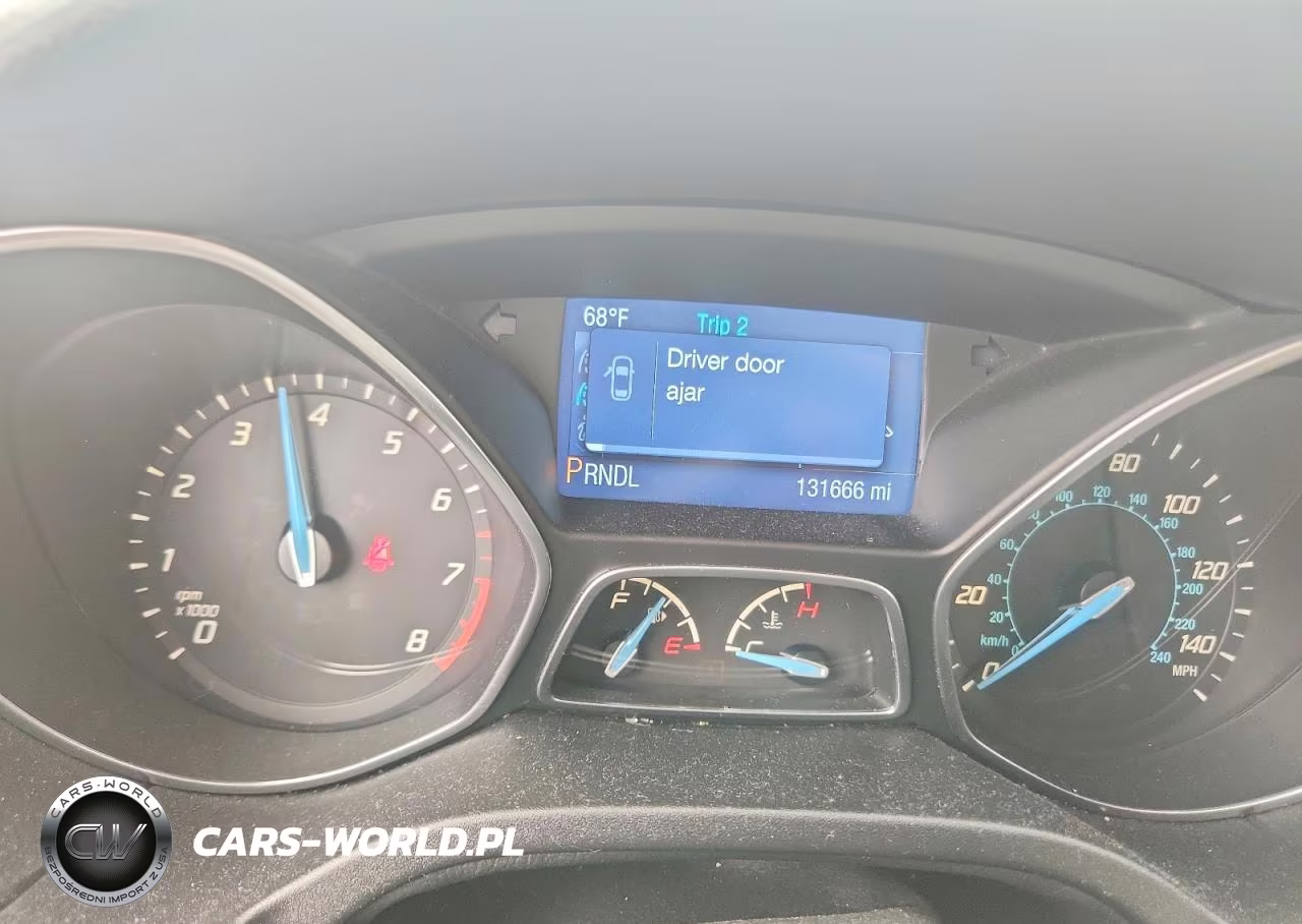 2014 Ford Focus Se VIN:1FADP3F26EL329529 - 9