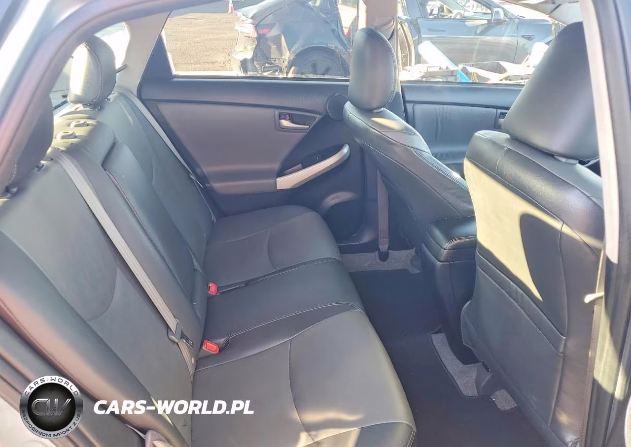 2014 Toyota Prius Four VIN:JTDKN3DU9E1823732 - 10