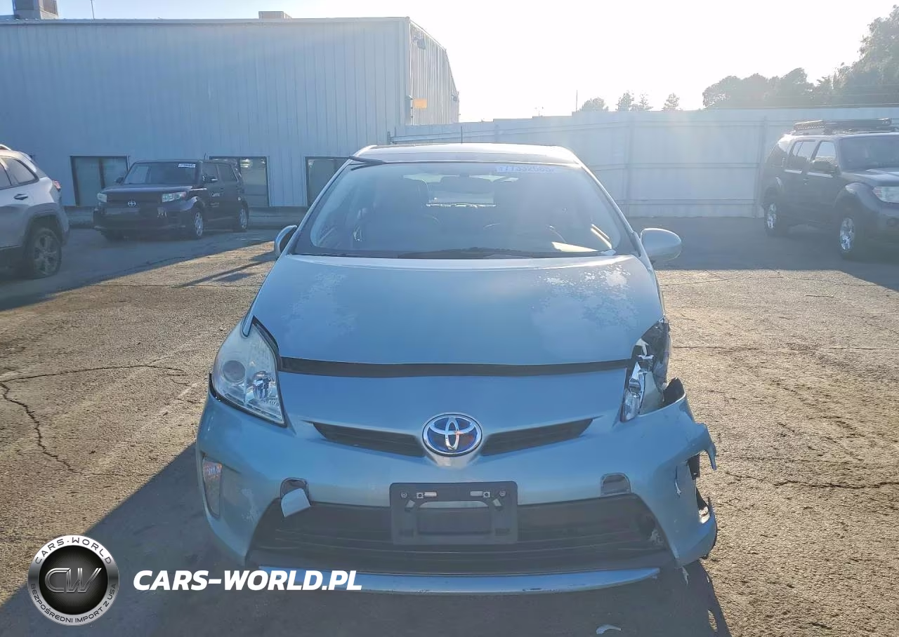 2014 Toyota Prius Four VIN:JTDKN3DU9E1823732 - 5