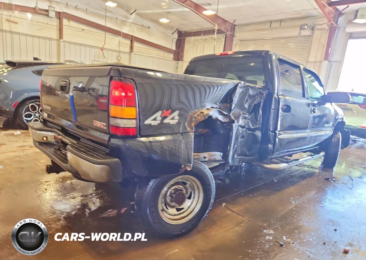 2005 GMC Sierra K2500 Heavy Duty VIN:1GTHK23275F841310 - 3