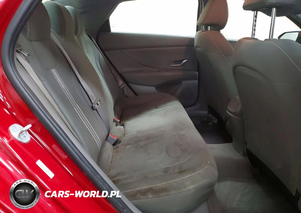 2021 Hyundai Elantra Sel VIN:KMHLM4AG3MU069313 - 10