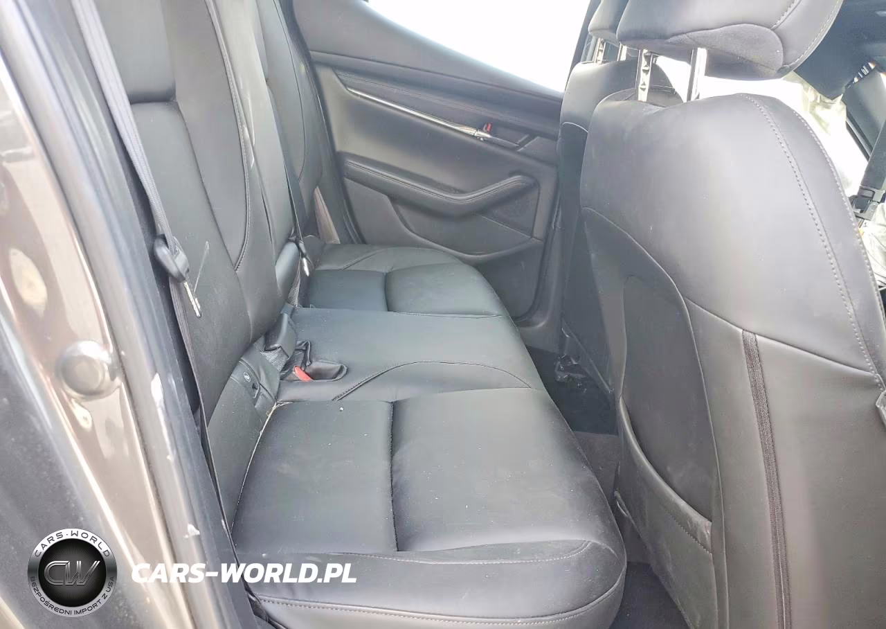 2020 Mazda 3 Preferred VIN:JM1BPAMMXL1175345 - 10