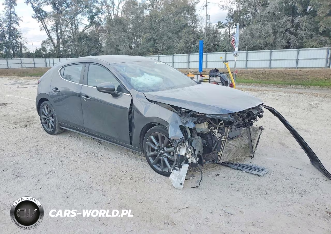 2020 Mazda 3 Preferred VIN:JM1BPAMMXL1175345 - 4