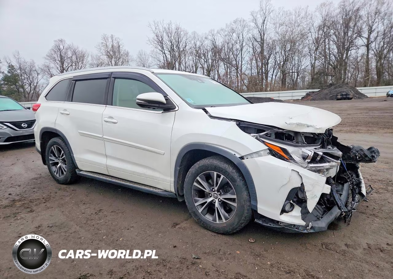 2017 Toyota Highlander Limited VIN:5TDDZRFH3HS446435 - 4