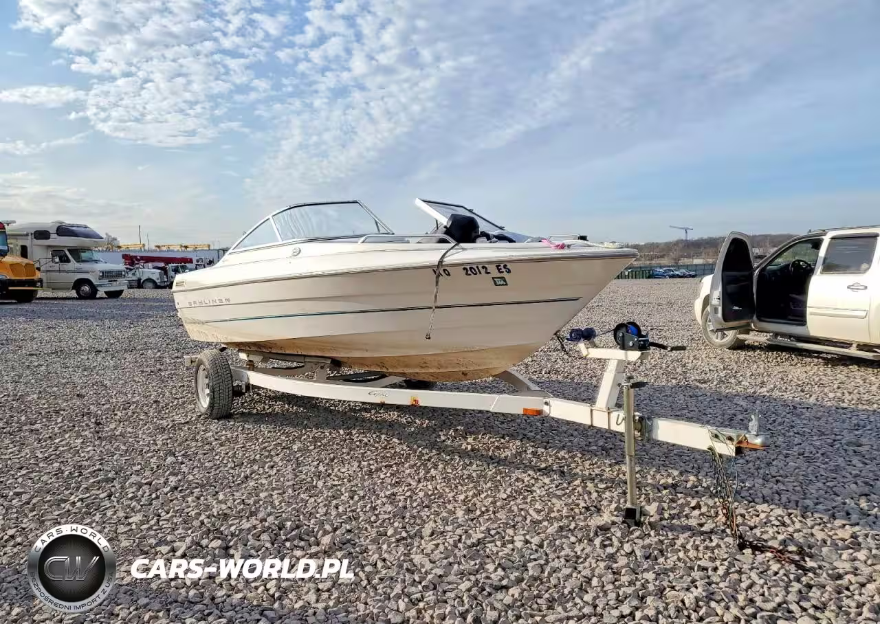 2000 Bayliner Boat