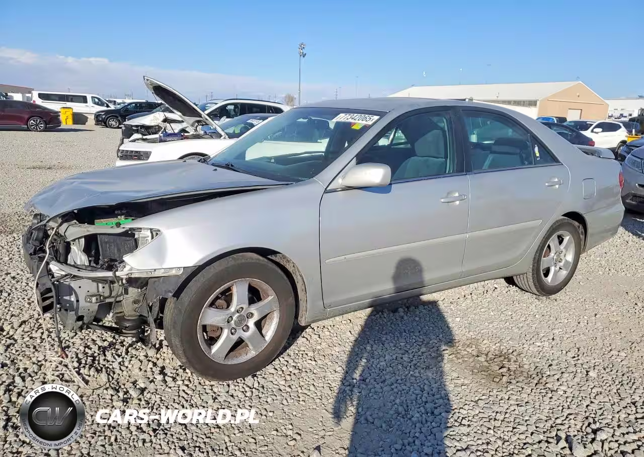 2005 Toyota Camry Le