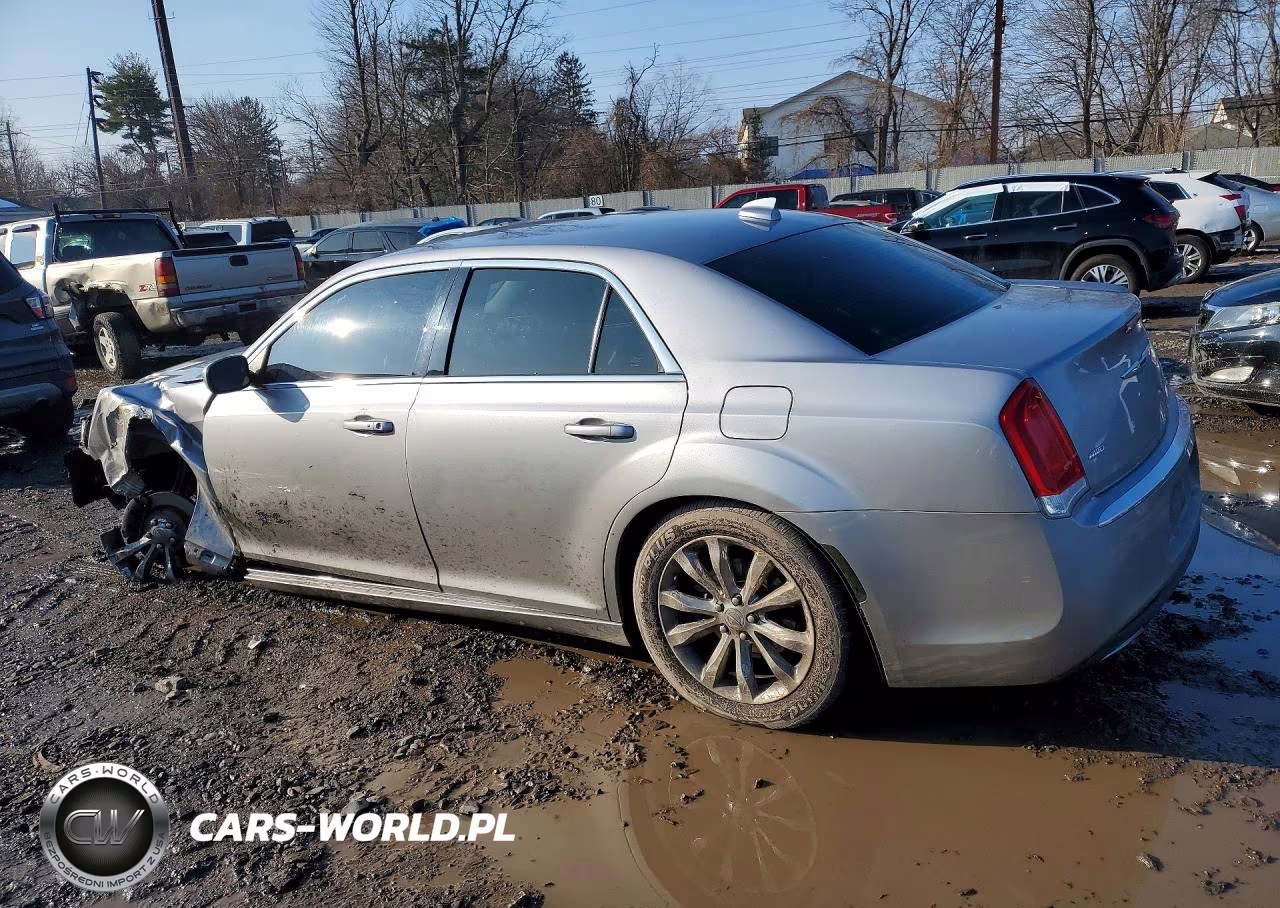 2015 Chrysler 300 Limited VIN:2C3CCARG7FH899409 - 2