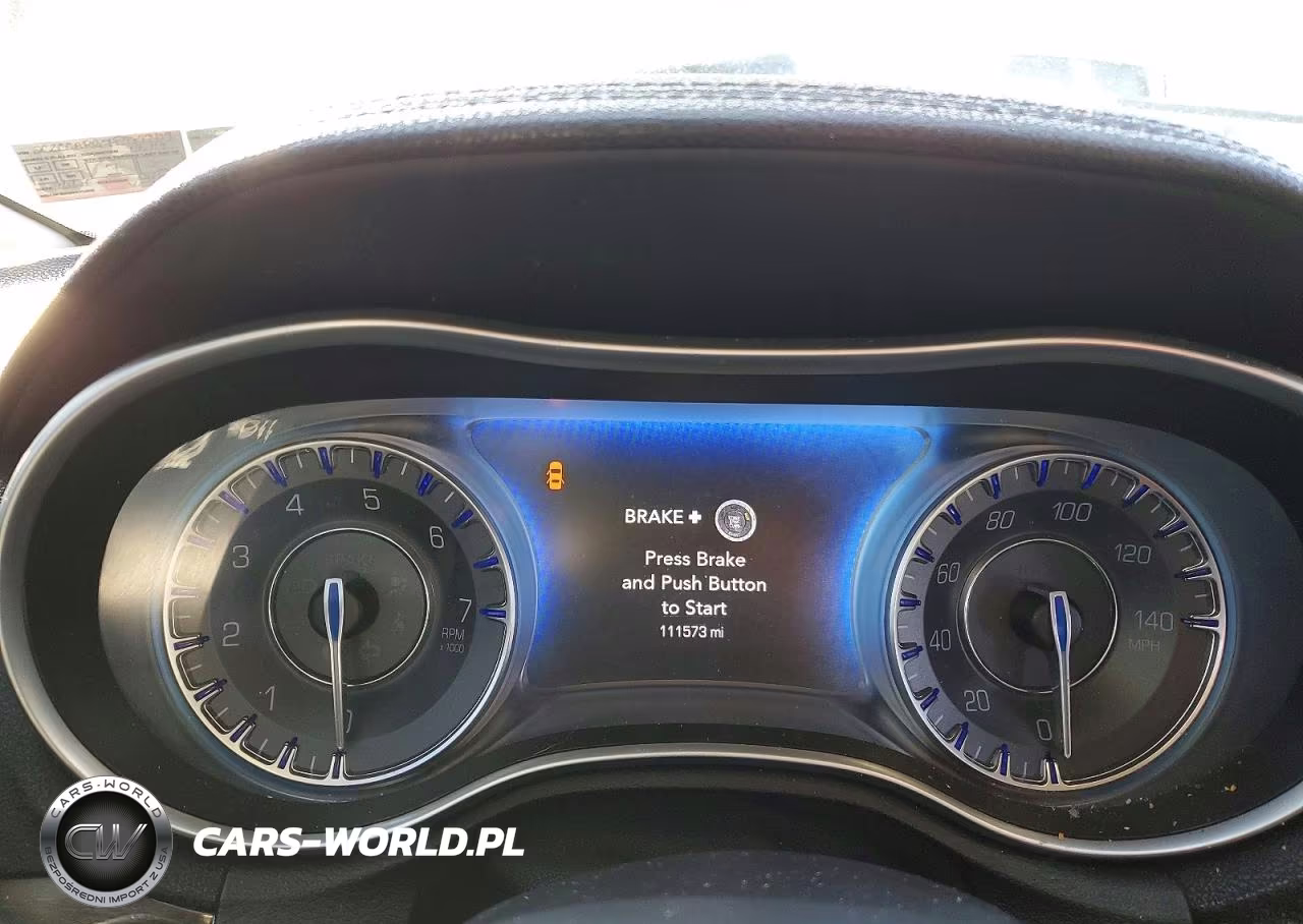 2015 Chrysler 300 Limited VIN:2C3CCARG7FH899409 - 9