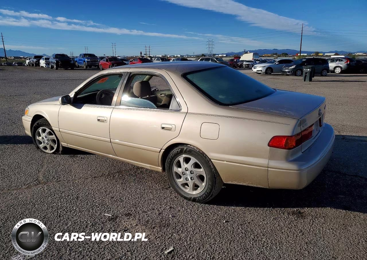 2000 Toyota Camry Le VIN:JT2BG22K8Y0451194 - 2