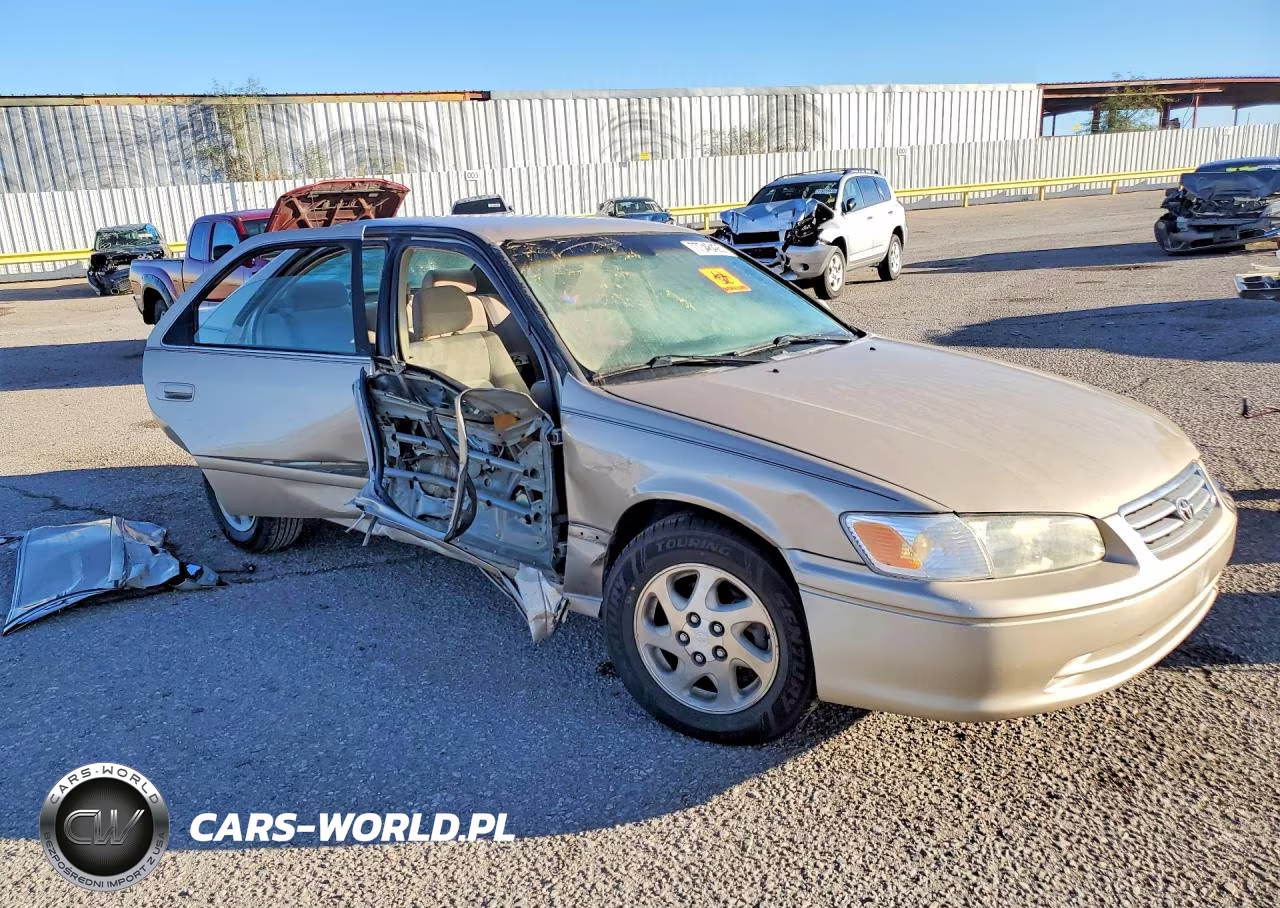 2000 Toyota Camry Le VIN:JT2BG22K8Y0451194 - 4