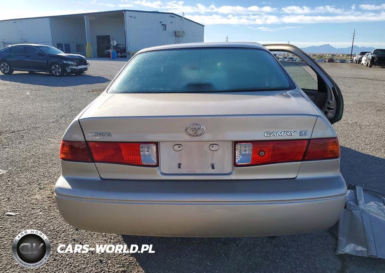 2000 Toyota Camry Le VIN:JT2BG22K8Y0451194 - 6