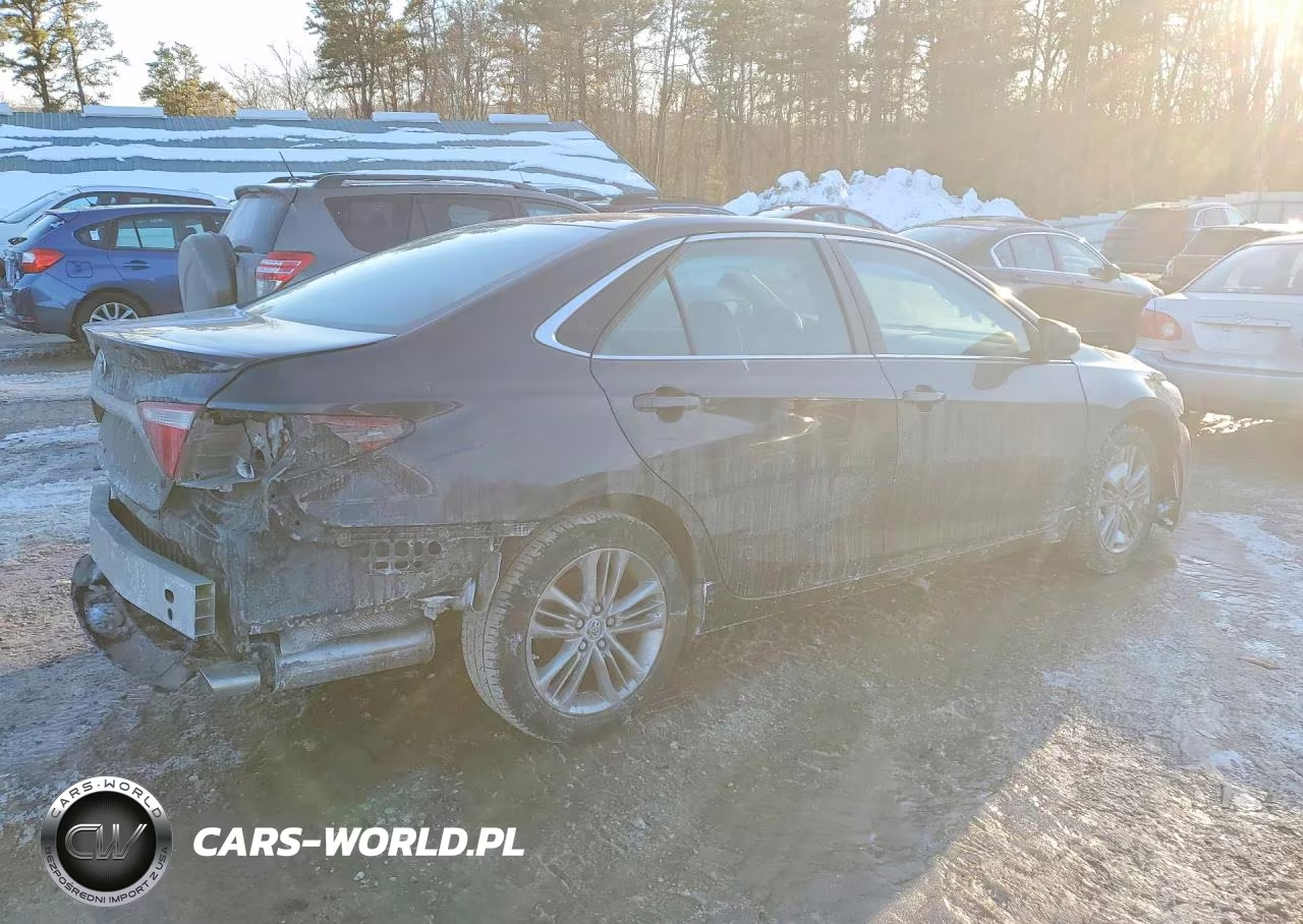2017 Toyota Camry Le VIN:4T1BF1FKXHU451328 - 3
