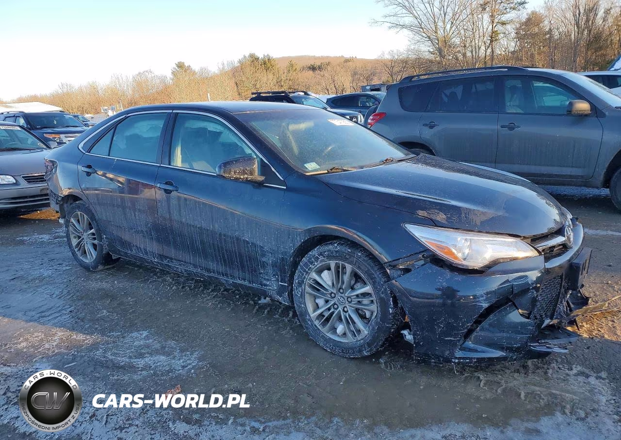 2017 Toyota Camry Le VIN:4T1BF1FKXHU451328 - 4