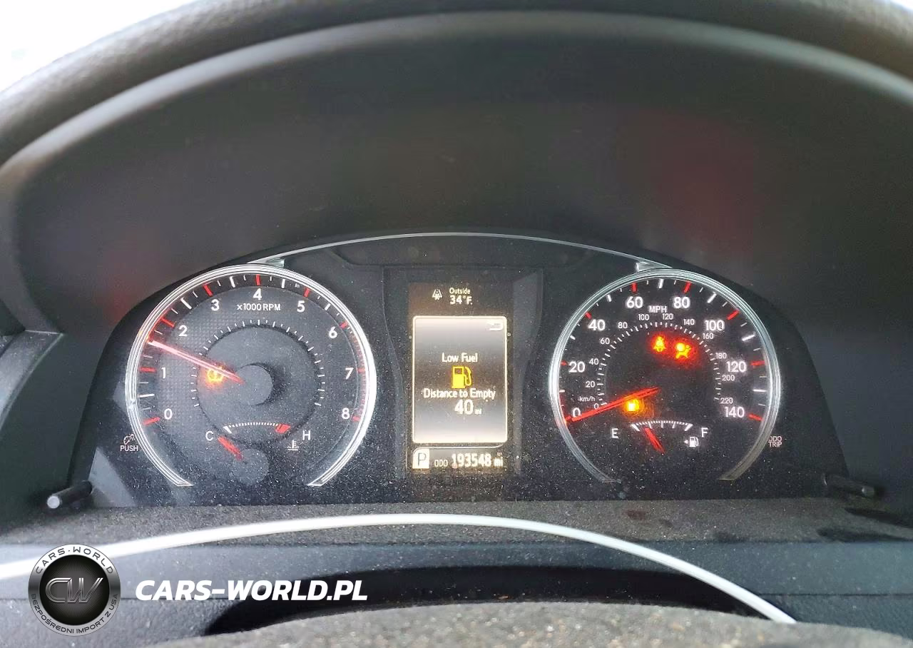 2017 Toyota Camry Le VIN:4T1BF1FKXHU451328 - 9