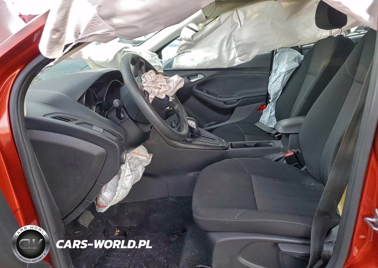 2018 Ford Focus Se VIN:1FADP3K23JL254899 - 7