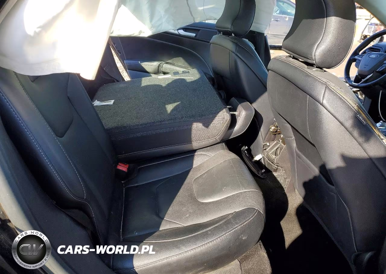 2018 Ford Fusion Titanium-Platinum VIN:3FA6P0D9XJR192419 - 10