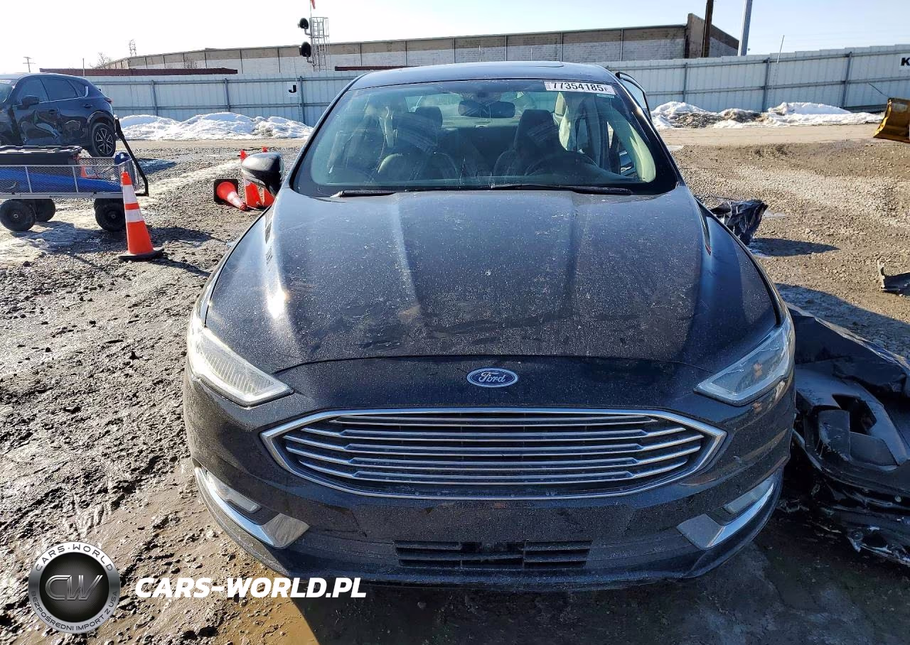 2018 Ford Fusion Titanium-Platinum VIN:3FA6P0D9XJR192419 - 5