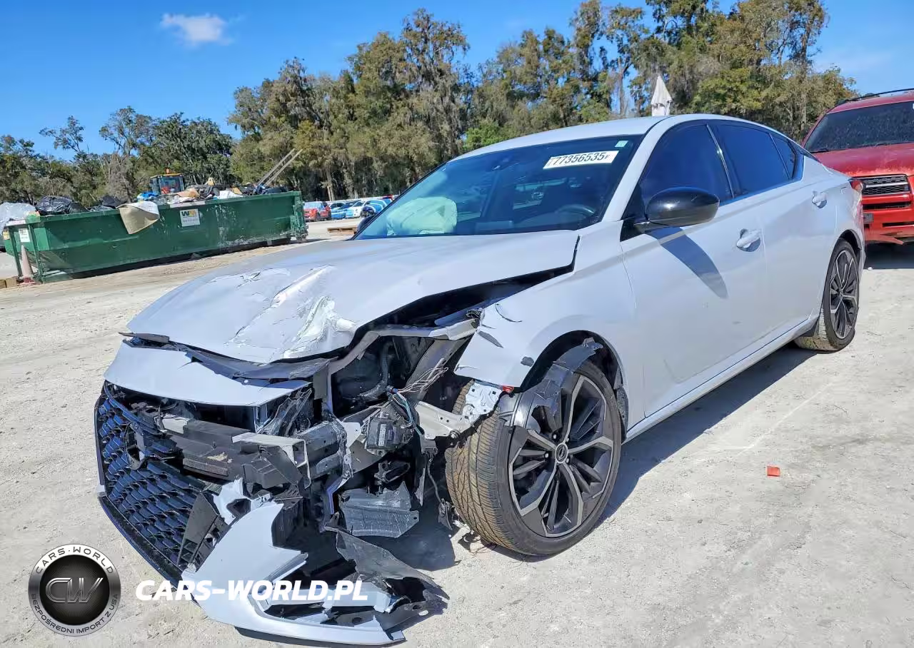 2023 Nissan Altima Sr