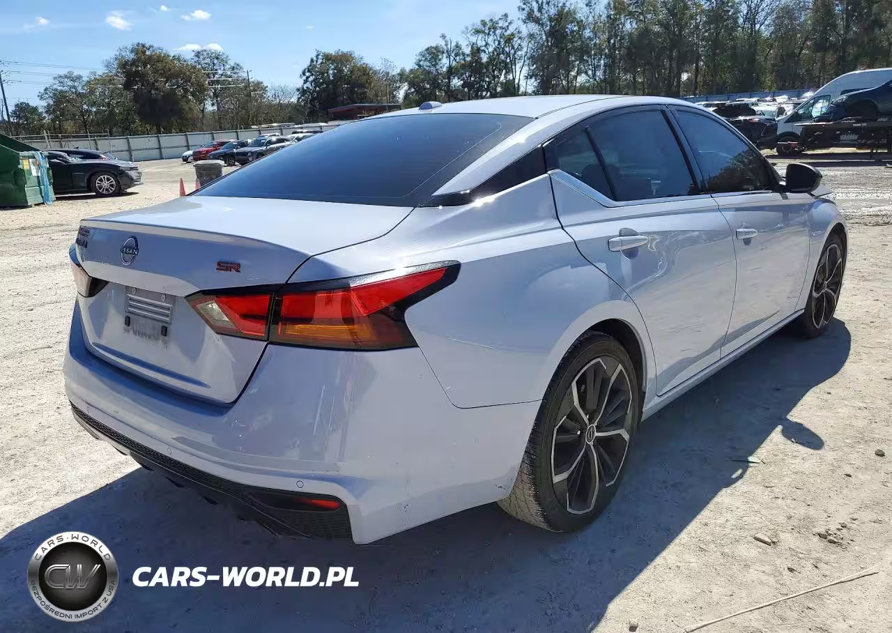 2023 Nissan Altima Sr VIN:1N4BL4CV2PN382503 - 3
