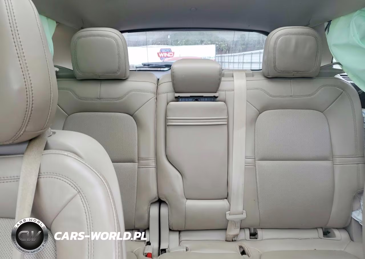 2020 Lincoln Corsair VIN:5LMCJ1C97LUL16561 - 10