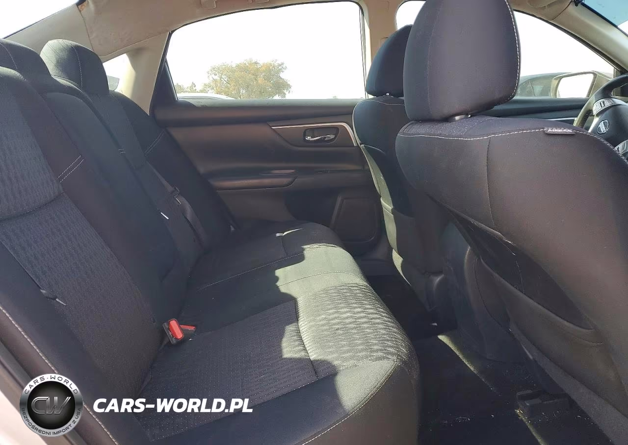 2017 Nissan Altima 2.5 VIN:1N4AL3AP2HC167257 - 10