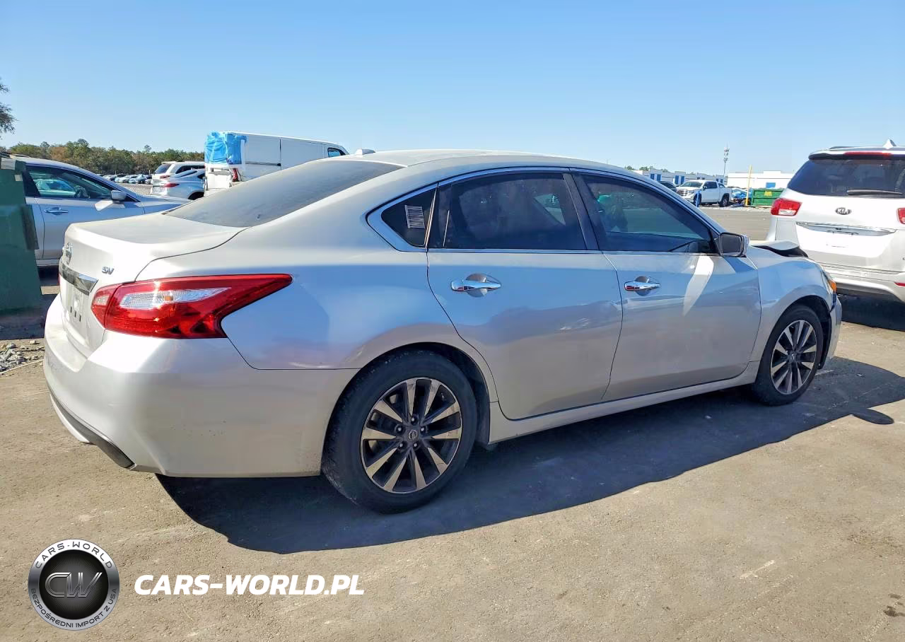 2017 Nissan Altima 2.5 VIN:1N4AL3AP2HC167257 - 3