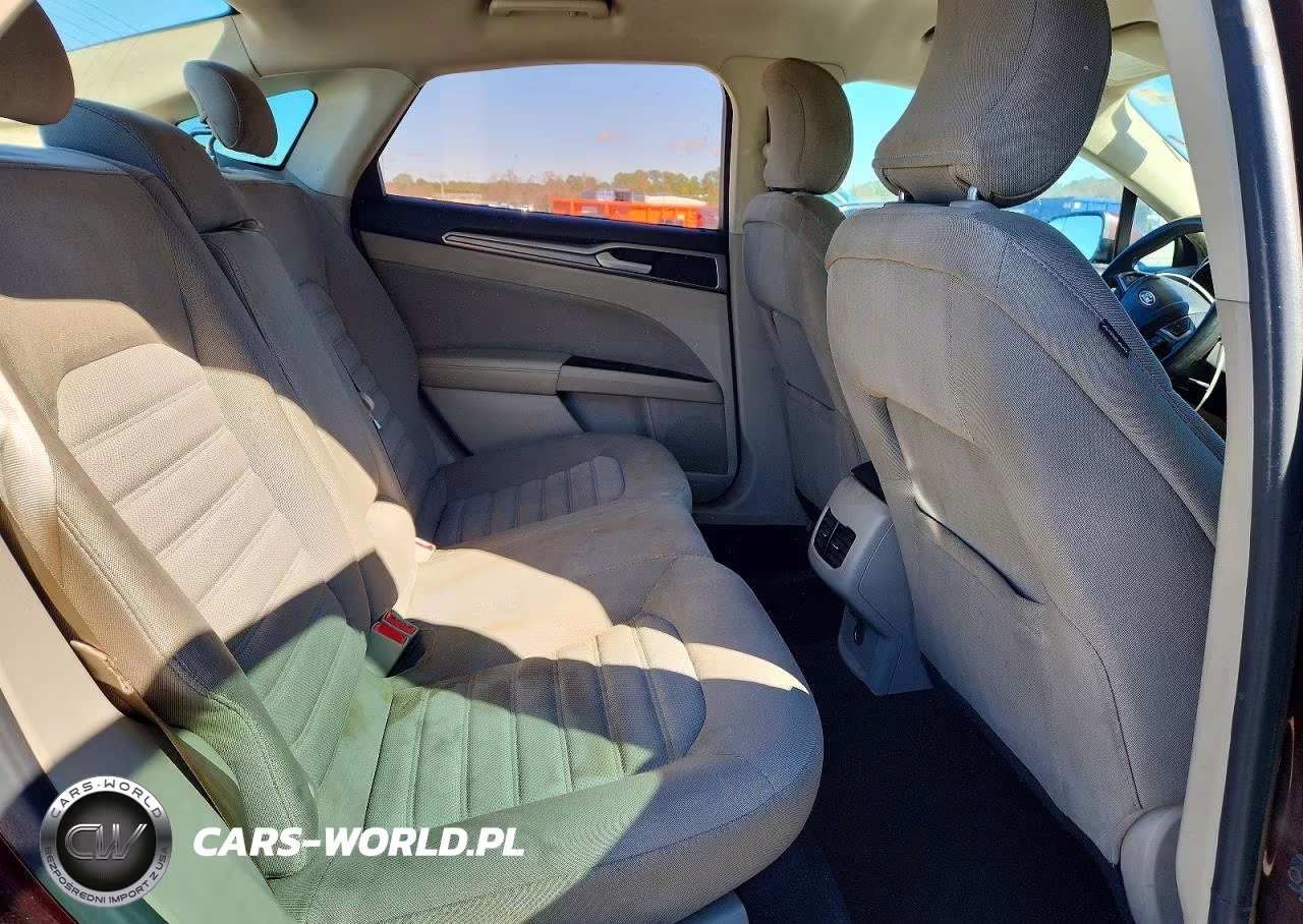 2017 Ford Fusion Se VIN:3FA6P0HD3HR247821 - 10