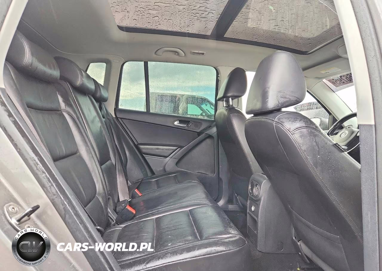 2011 Volkswagen Tiguan S VIN:WVGAV7AX4BW544071 - 11