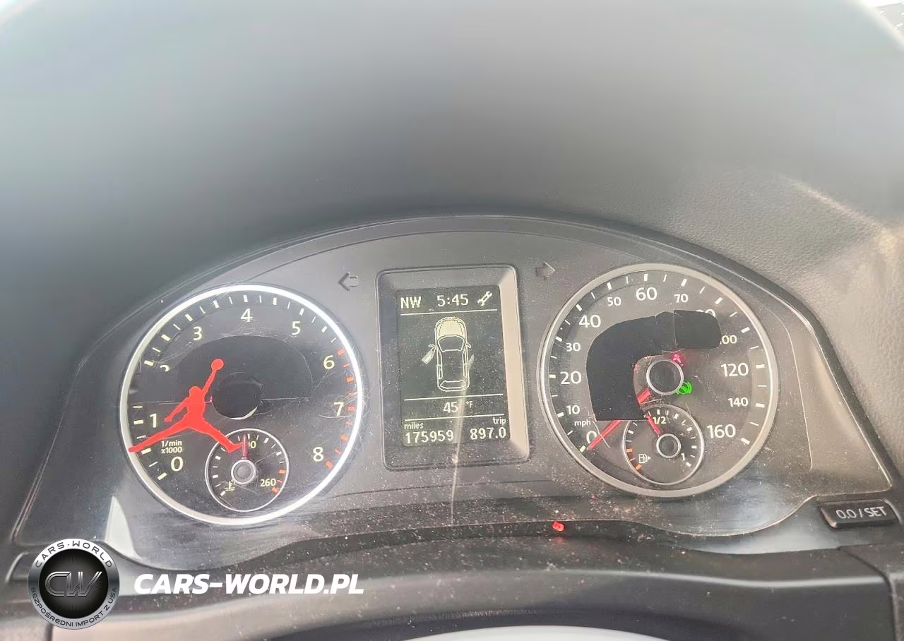 2011 Volkswagen Tiguan S VIN:WVGAV7AX4BW544071 - 9