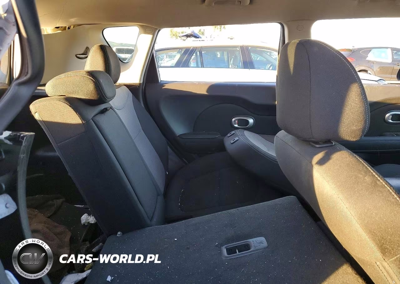 2018 Kia Soul + VIN:KNDJP3A50J7531171 - 11