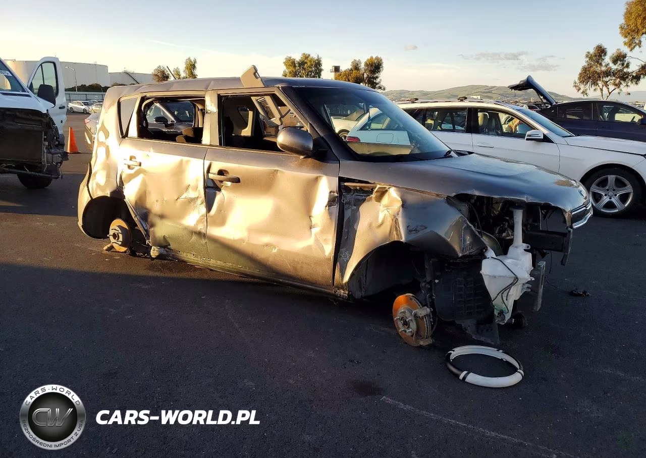 2018 Kia Soul + VIN:KNDJP3A50J7531171 - 4
